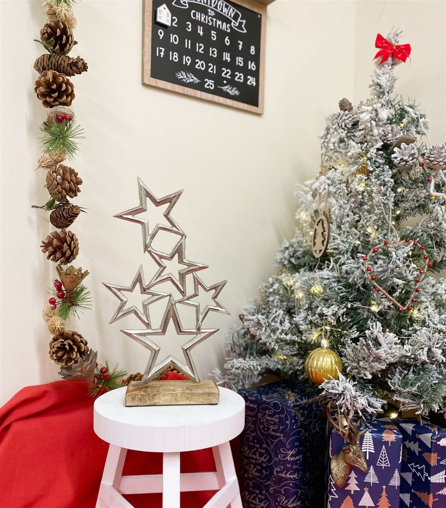 Silver Metal Stars On Wood Plinth Christmas Decoration